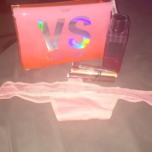 Victoria’s Secret bundle